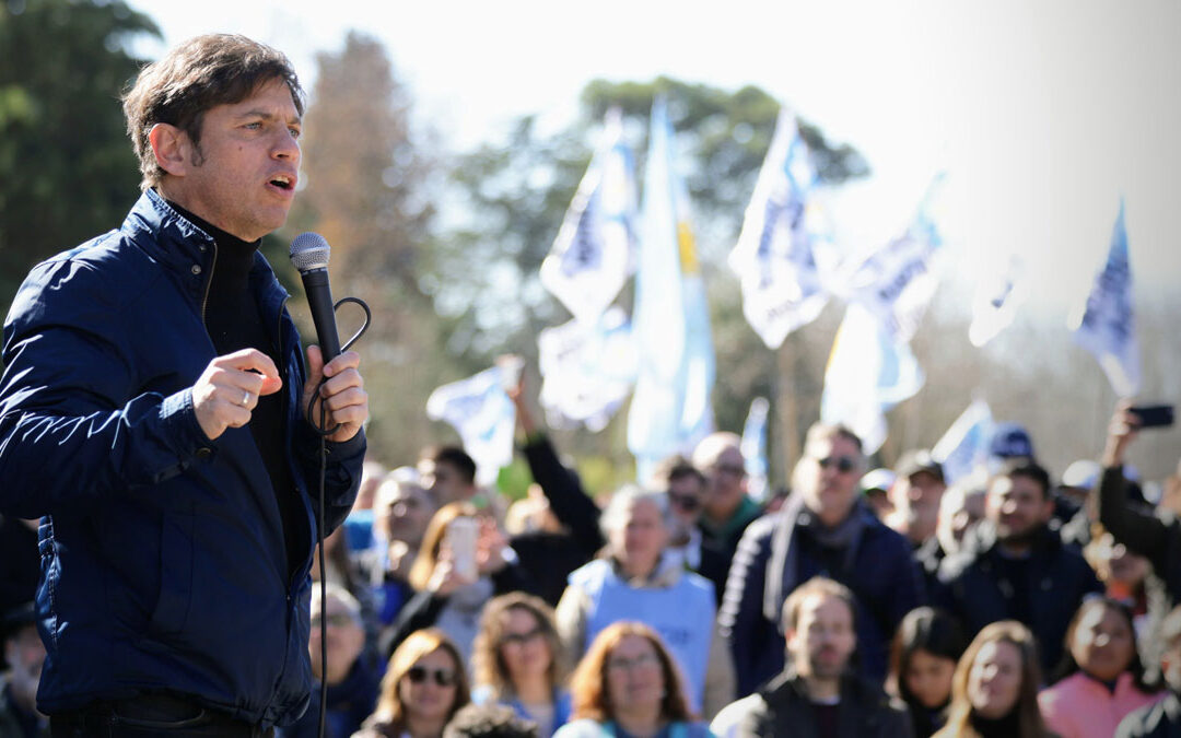 Duro mensaje de Kicillof contra Milei