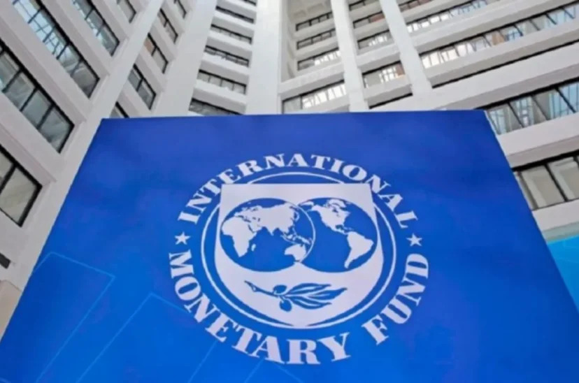 El FMI proyectaba en octubre una inflación de 70% anual y ahora de 150%: qué pasó en el medio para que se duplicara la estimación