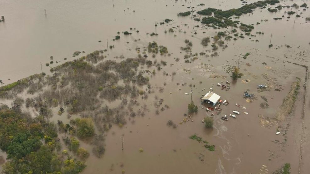 Hallaron el cuerpo de un hombre que fue arrastrado por el agua y ya son dos los muertos por el temporal en Buenos Aires