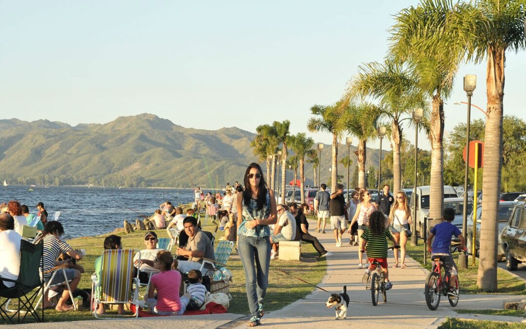 Turismo de cercanía y estadías breves marcaron el feriado del 1° de mayo