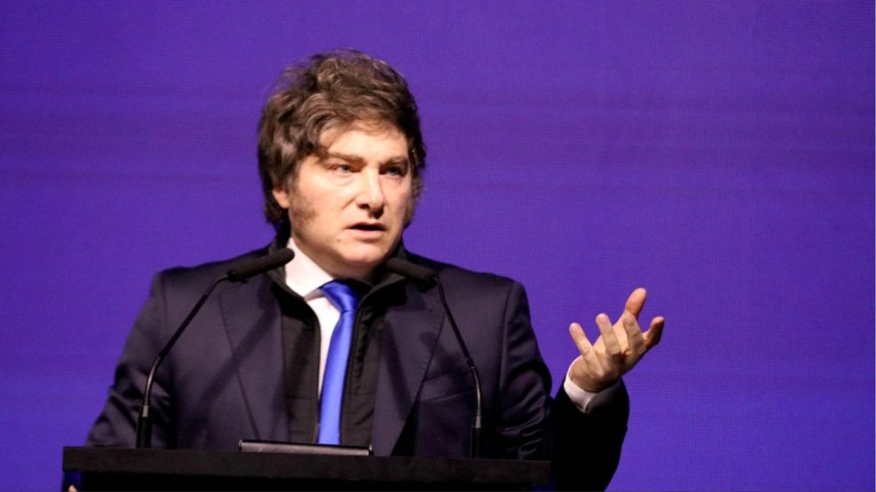 Milei monitorea el debate desde Olivos mientras LLA acusa a la oposición de querer perjudicar el rumbo económico del Gobierno