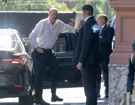 El Gobierno suspendió las contrataciones del sector público, pero habilitó excepciones