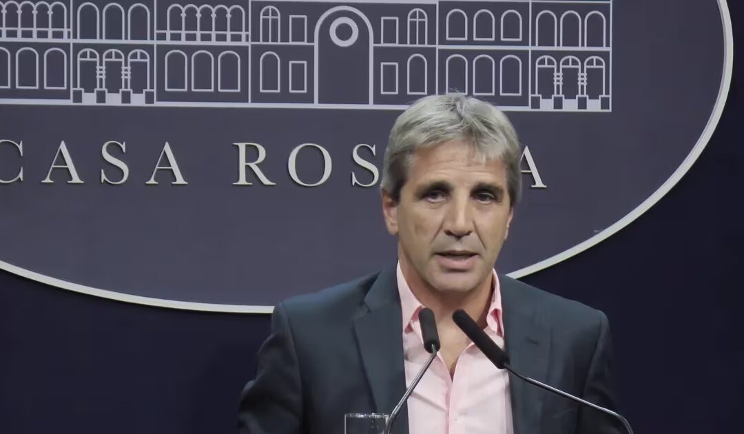 El Gobierno anunció que le compró al Banco Central 2.700 millones de dólares para asegurar el pago a bonistas en enero