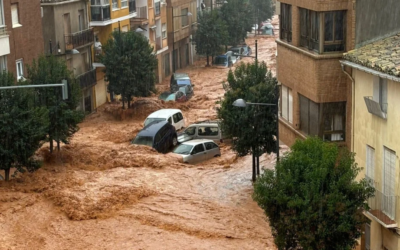 Las inundaciones en Valencia dejaron al menos 140 muertos y los rescatistas siguen buscando víctimas