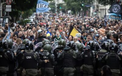 El Gobierno denunció por sedición a los detenidos por la protesta de los barras de fútbol y exigió el apartamiento de la jueza Andrade