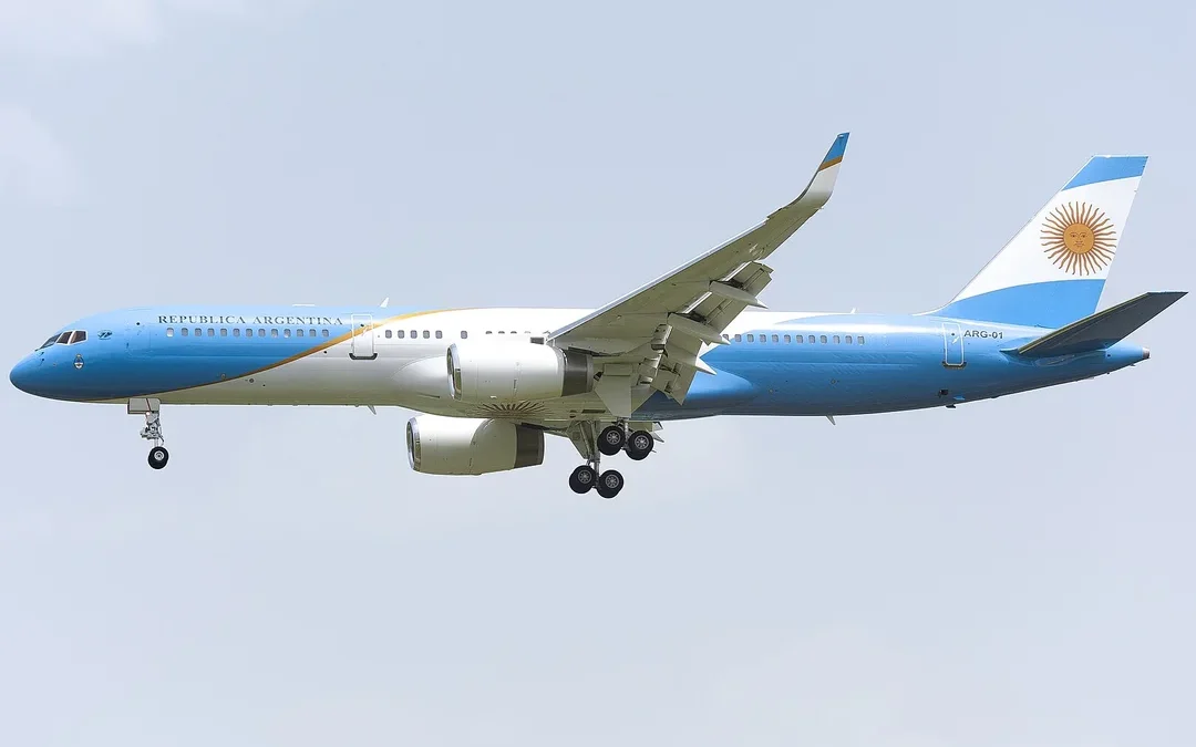 El Avión Presidencial ARG-01 otra vez al taller y van…