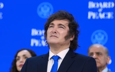 Imagen de Milei en picada: baja 13 puntos desde enero y queda detrás de tres opositores