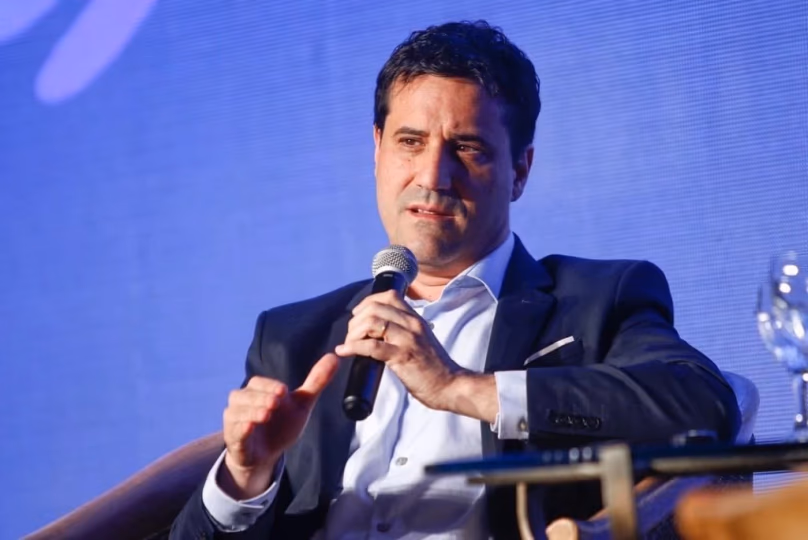 Abad exigió que el Gobierno “termine con el tema Adorni», porque “el daño es inconmensurable”