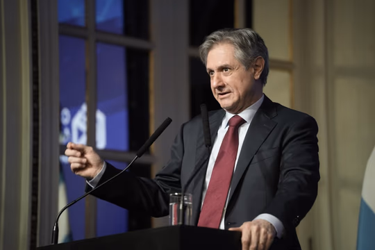 Daza afirmó que el proceso de desinflación continuará y desestimó que sea un problema