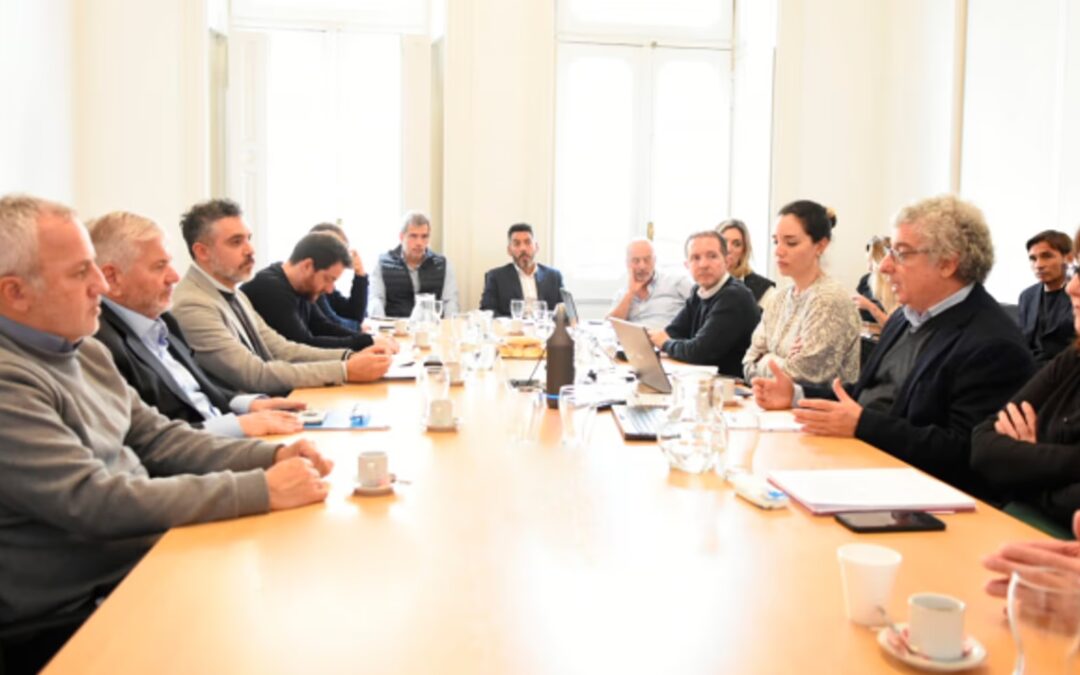 ARBA pide eliminar impuestos y avanzar en una reforma tributaria, pero cuando la economía crezca