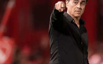Independiente despidió a Gustavo Quinteros