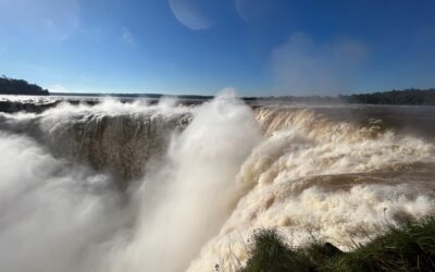 Efecto El Niño: cerraron dos circuitos de las Cataratas por el aumento del caudal del Río Iguazú